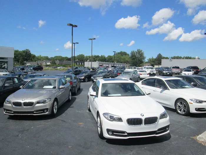 BMW of Middleburg Heights Service 0