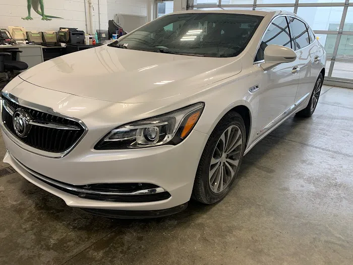 Ken Ganley Auto Collision Center 7