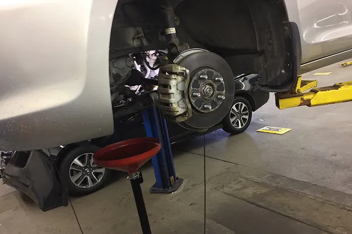 Honda of Middleburg Heights Service Center 3