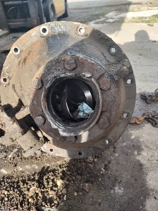 KL Diesel Equipment LLC 7