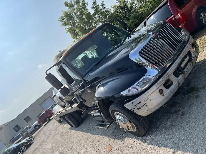 V & V Automotive and Towing 3
