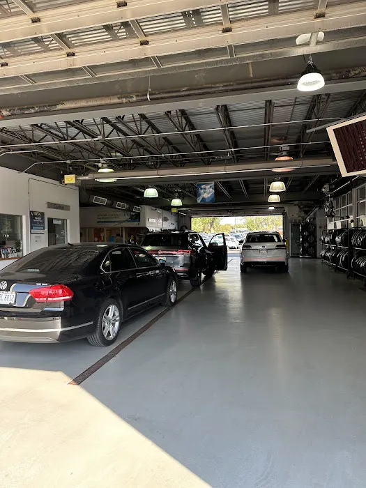 Ganley Westside Volkswagen Service 1