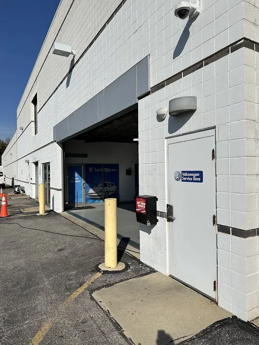 Ganley Westside Volkswagen Service 4