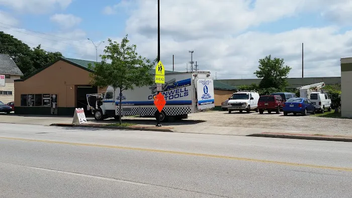 Mackey Auto Care 4