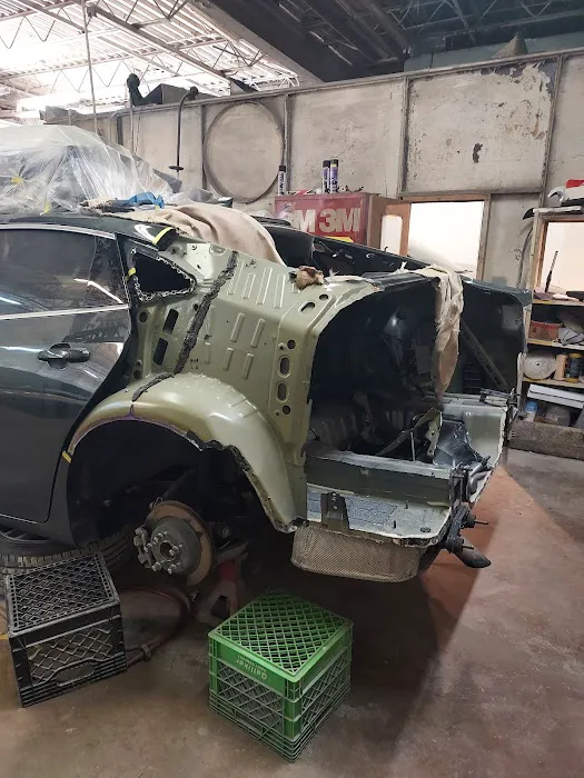 Duane's Auto Body 3