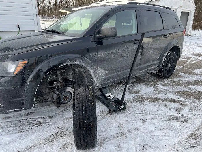 Summit Tread & Auto 5