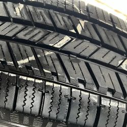 Summit Tread & Auto ico