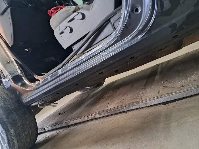J Smith auto repair an Restorations 5