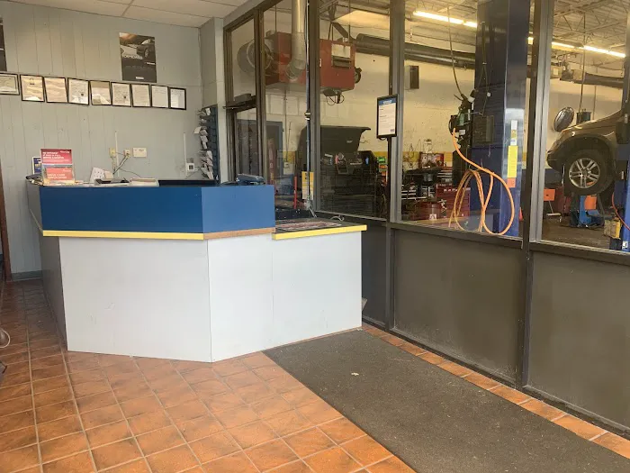 Monro Auto Service and Tire Centers 5