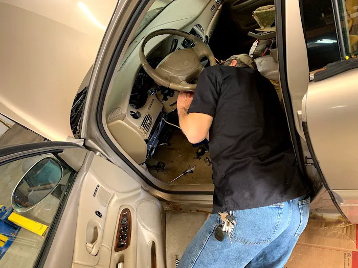 Swampy's Auto Repair 7