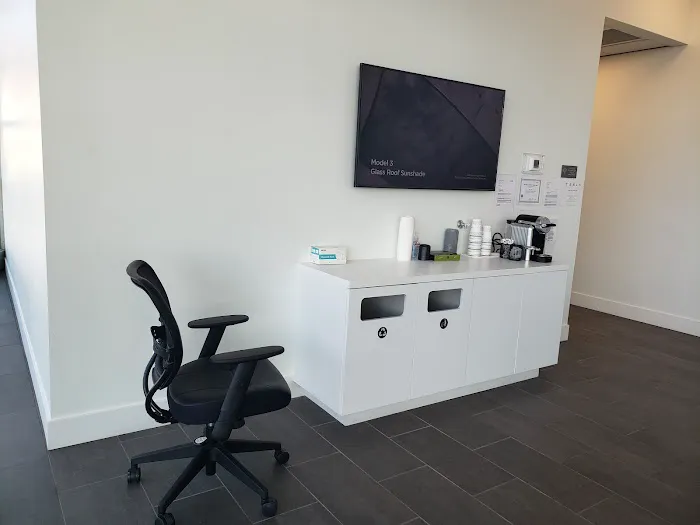 Tesla Service 6