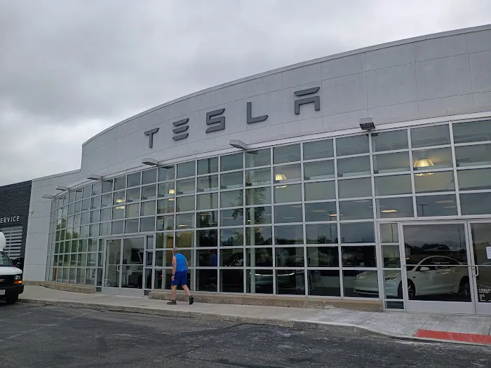 Tesla Service 1