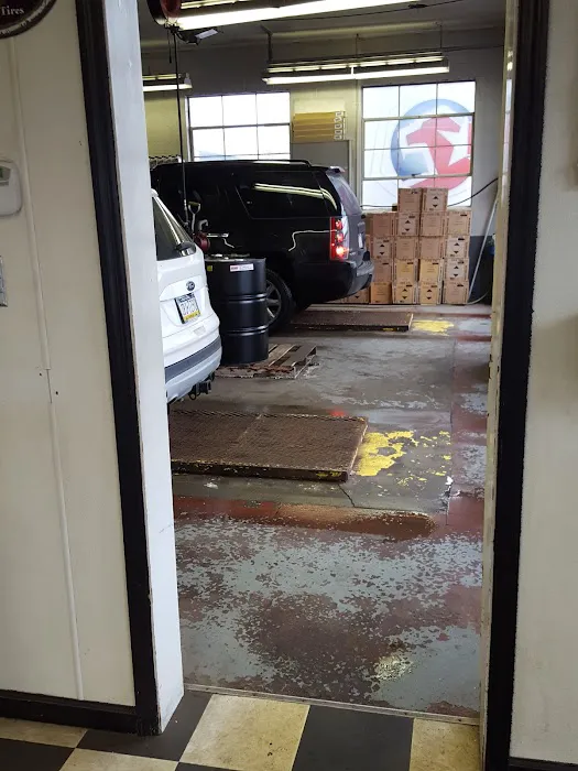 Buchanan's Auto Repair & Lightning Lube 0