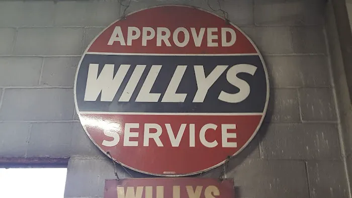Lewton's Garage 1