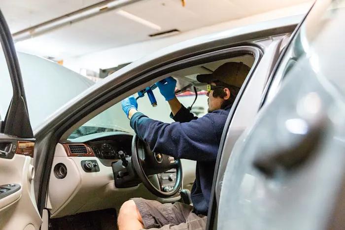 Accurate Auto Glass 9