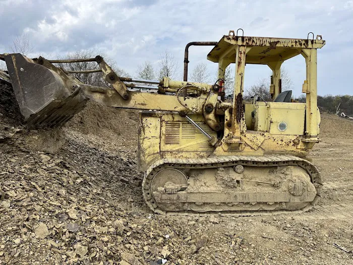 8th Gear Truck & Equipment Repair LLC 2