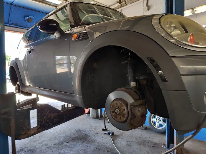 Akron Classic Auto Care 0