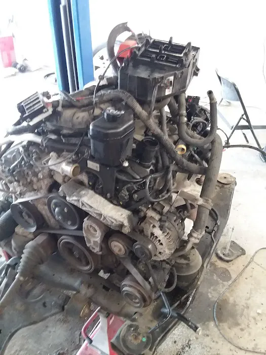 Chavez Body Shop LLC 9