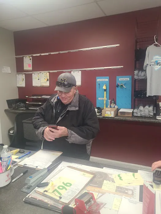 Tanner's Service Center 1