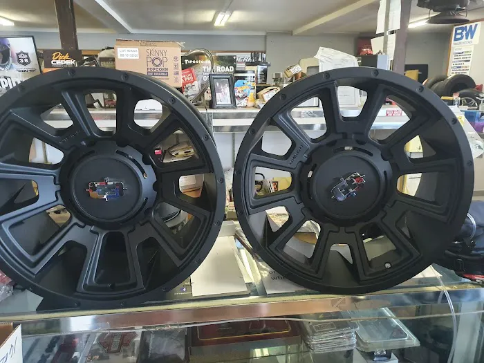 Badlands Truck and Auto accessories llc 6