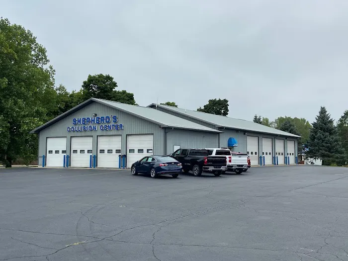 Shepherds Chevrolet - Body Shop 0