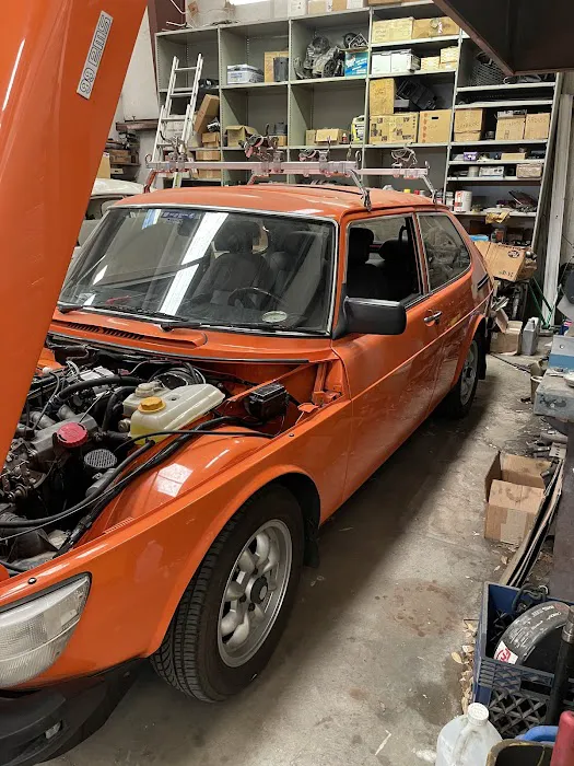 Jeff's Saab & Sprinter Shop 0