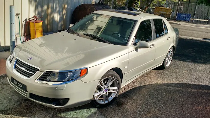 Jeff's Saab & Sprinter Shop 1