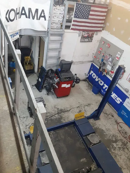 Universal Tires 5