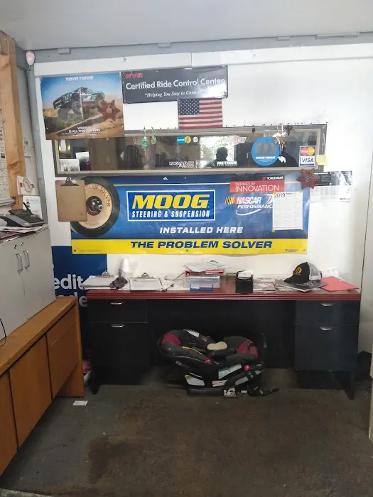 Universal Tires 7