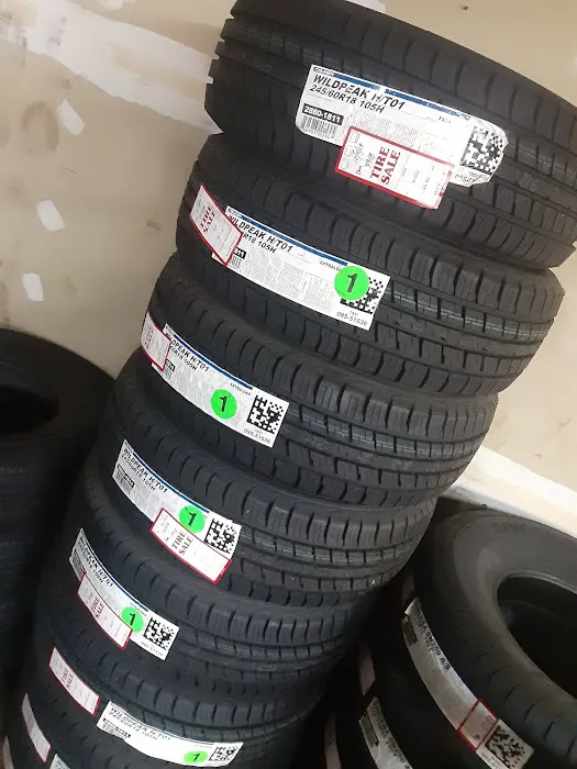Universal Tires 9