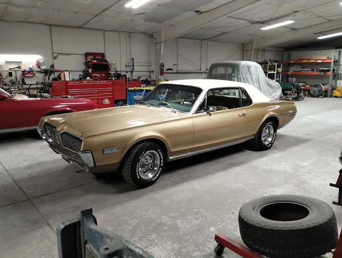 Old Car Garage Ltd 3