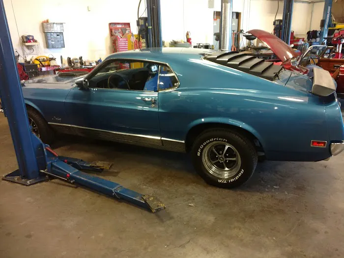 Old Car Garage Ltd 5