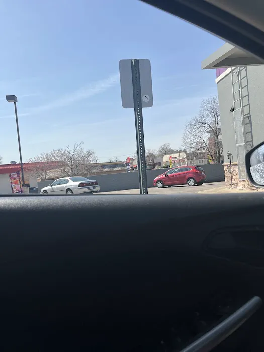 Uncle Ed's Oil Shoppe 8