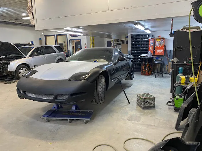 Soja's Autobody Services 7