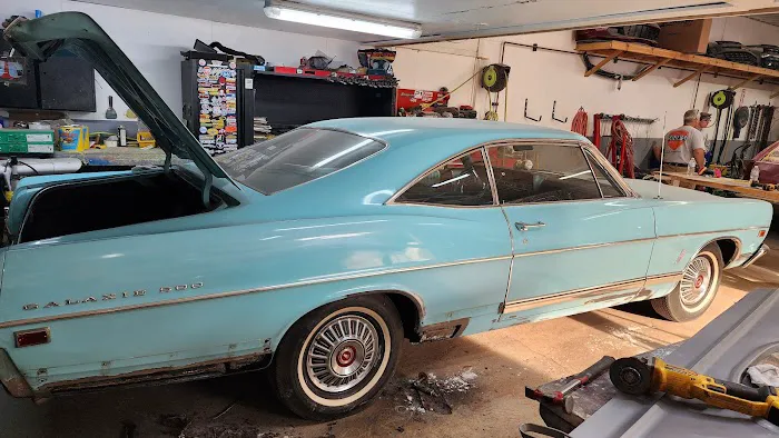 Soja's Autobody Services 4