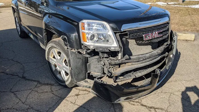 Thomas Auto Collision 8