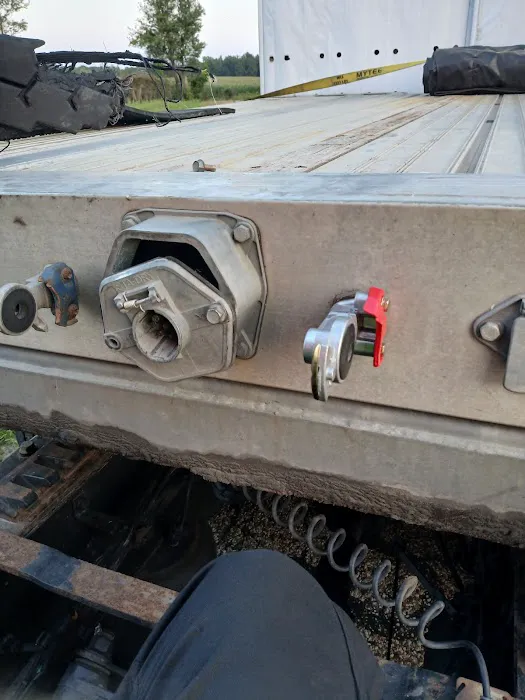 Thundering Diesel Mobile Semi Truck and Auto repair 1