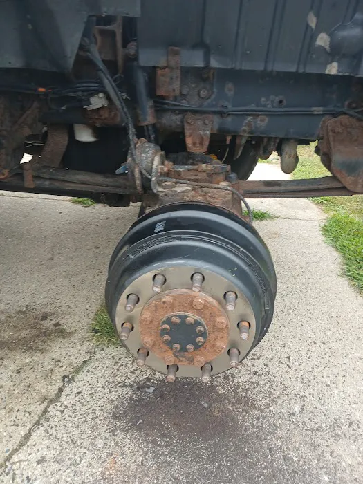 Thundering Diesel Mobile Semi Truck and Auto repair 2