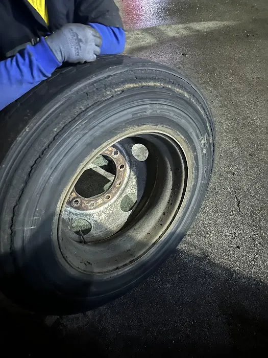 Heavy duty truck repair 5