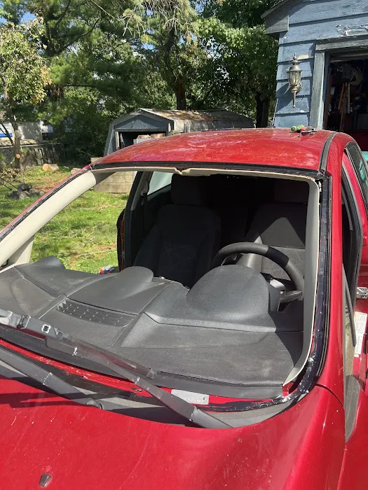 Moores Heavy Equip And AutoGlass Repair Service 0
