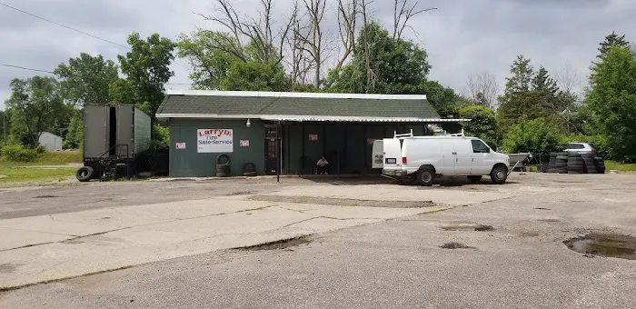 Larry D Tire 0