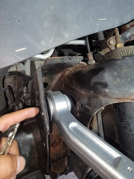 Auto Repair Lucas 2