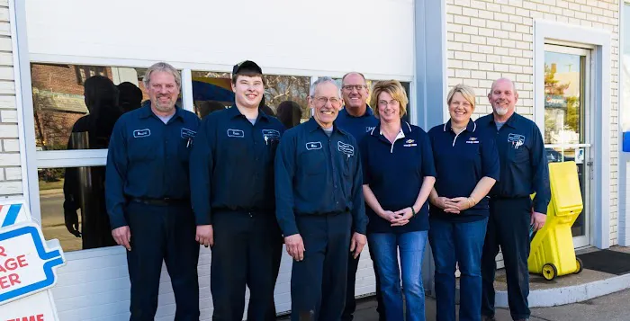 Jacks Service Center 4