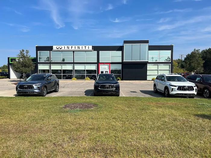 LaFontaine INFINITI Ann Arbor- Service & Parts 6