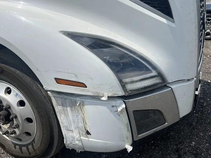 Maks Trucking & Repairs 4