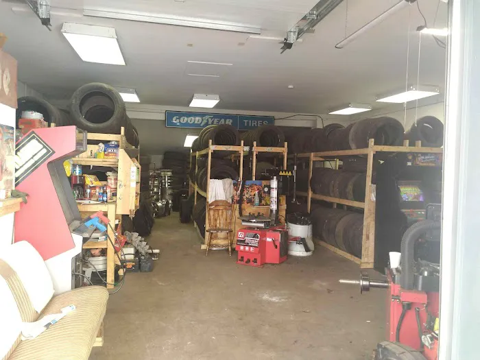 Gene and Son Used Tires 3