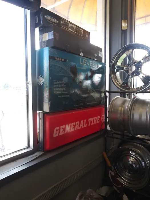 Muscat Tire 3