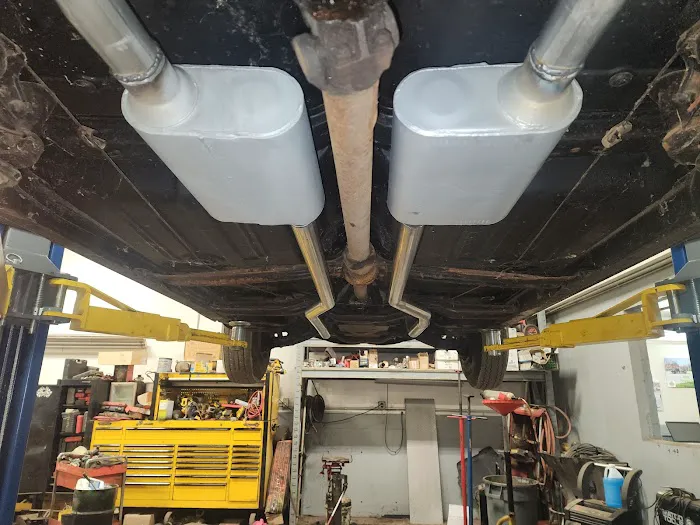 Frazier's Muffler & Brakes 3
