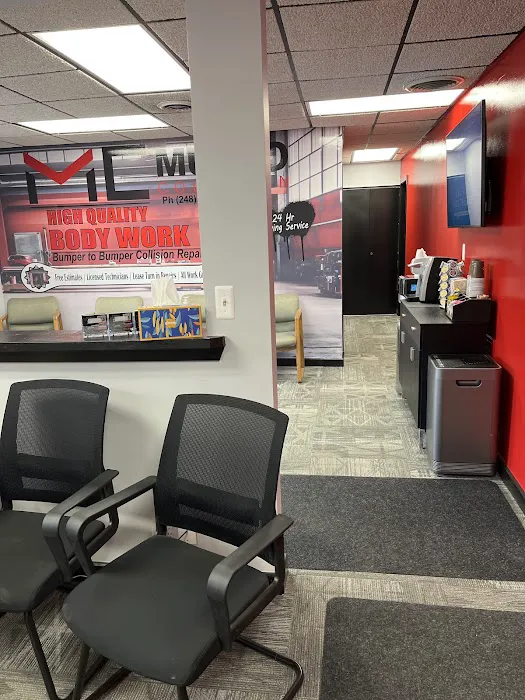 Munro Collision Shop 5