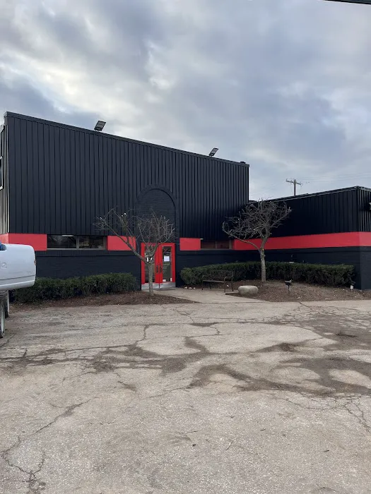 Munro Collision Shop 8